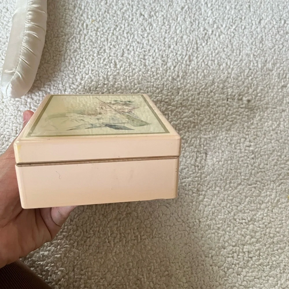Jewelry Vintage box with music Decorative Box with Children Illustration